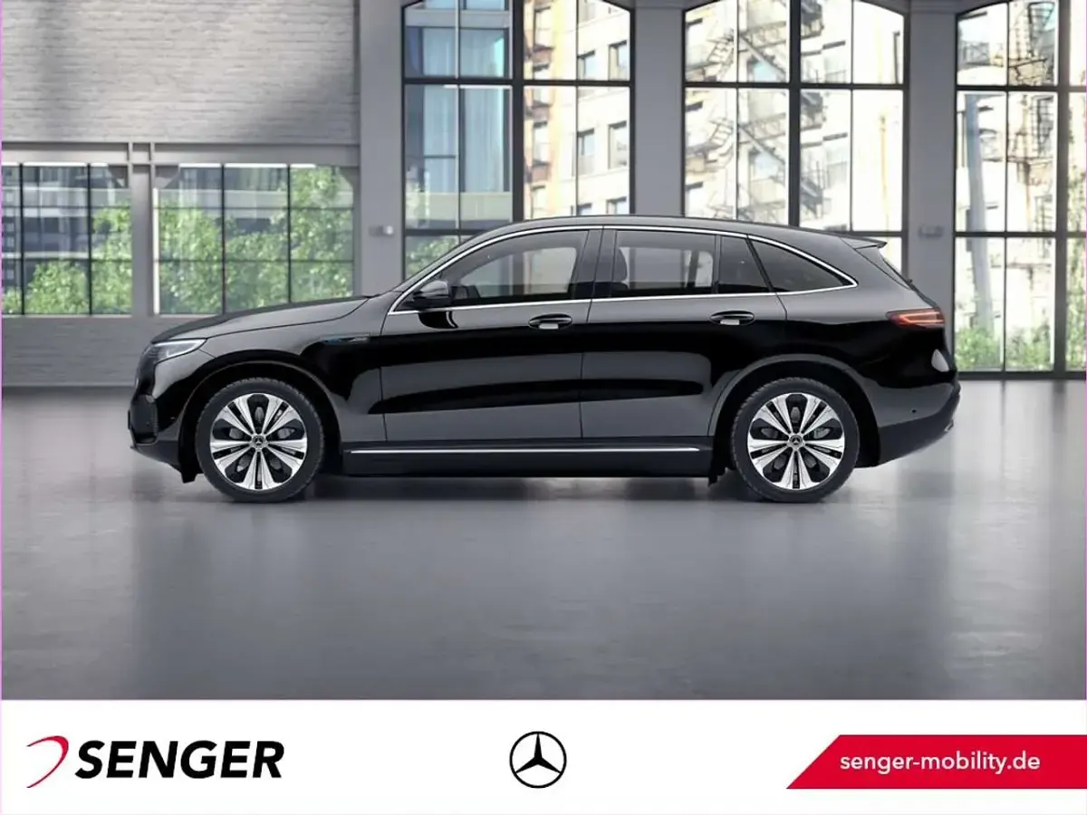 Gebraucht Mercedes EQC400 300 kW (408 PS) 2022 Schwarz SUV