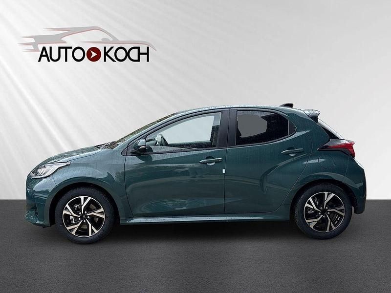 Neu Toyota Yaris Hybrid 116 PS (85 kW) 2026 Grün Limousine