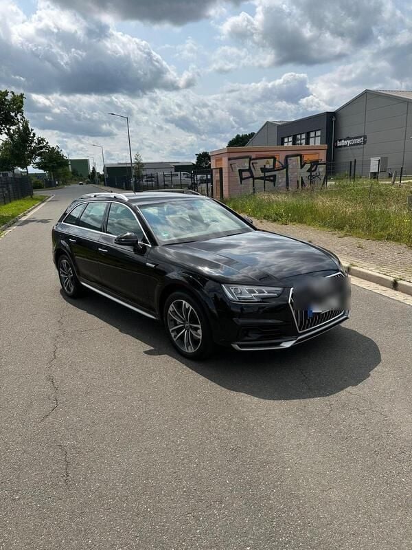Schwarz Gebraucht 2017 Audi A4 Allroad Kombi | 22.750 € (Fairer Preis) - Bild 1/4