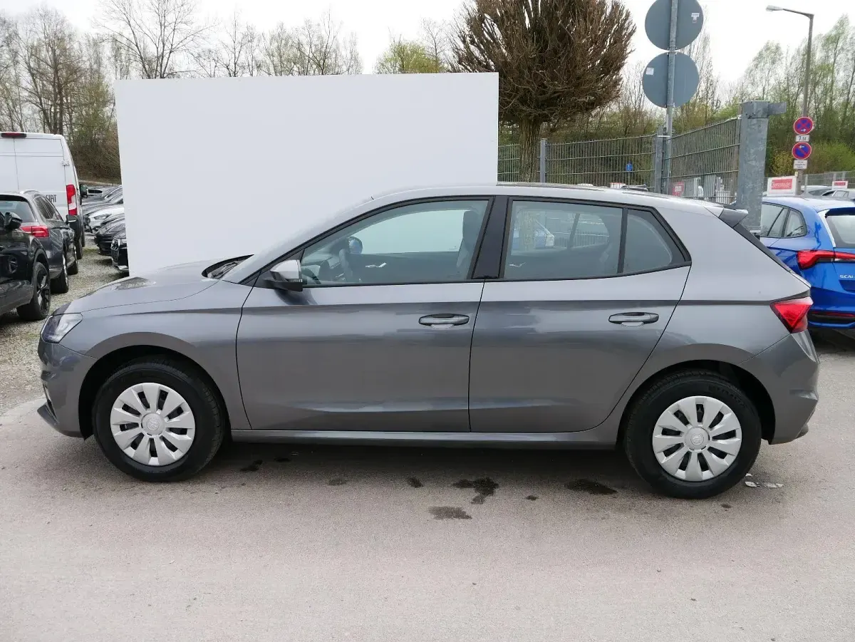 Neu Skoda Fabia Selection 116 PS (85 kW) 2025 Graphitgrau metallic Kleinwagen