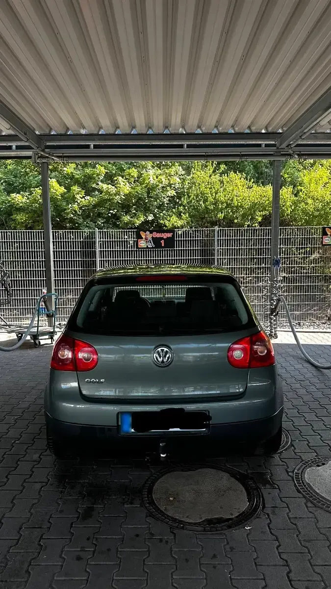 Gebraucht VW Golf V 75 PS (55 kW) 2005 Grün Kleinwagen