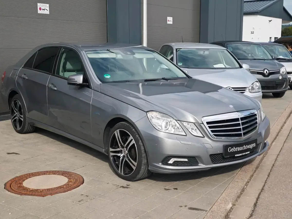 Gebraucht Mercedes E350 292 PS (214 kW) 2010 Grau Limousine