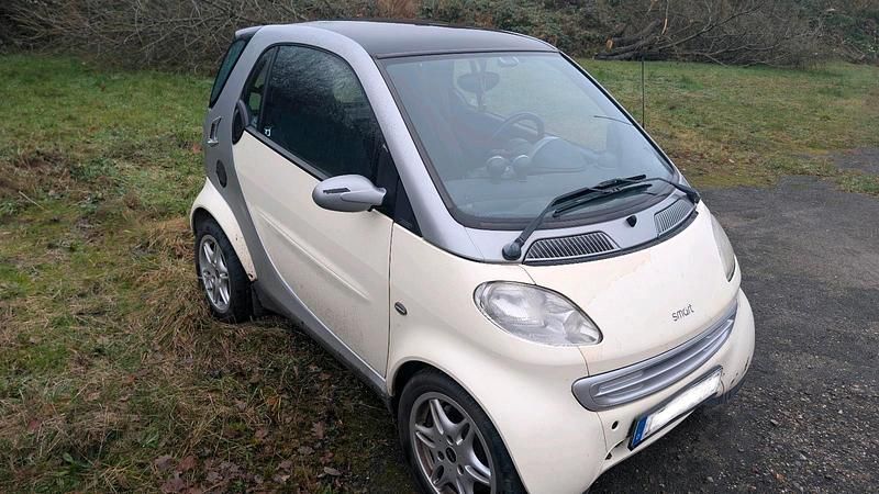 Beige Gebraucht 2001 Smart ForTwo Coupé Coupé | 400 € (Superpreis) - Bild 1/4