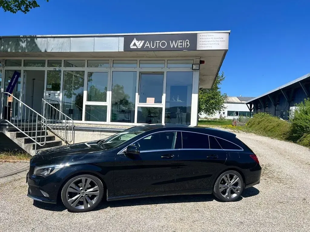Gebraucht Mercedes CLA200 156 PS (114 kW) 2018 Schwarz Limousine