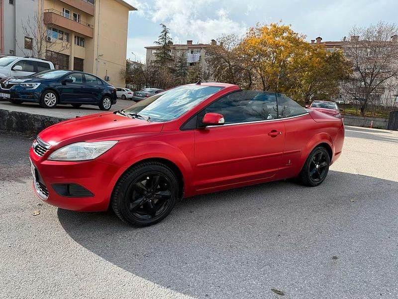 Rot Gebraucht 2008 Ford Focus Cabriolet Cabrio | 5.250 € - Bild 1/4