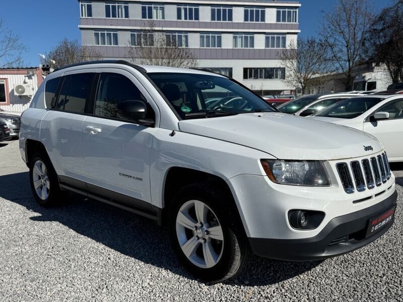 Weiß Gebraucht 2014 Jeep Compass Sport SUV | 4.499 € (Superpreis) - Bild 1/4