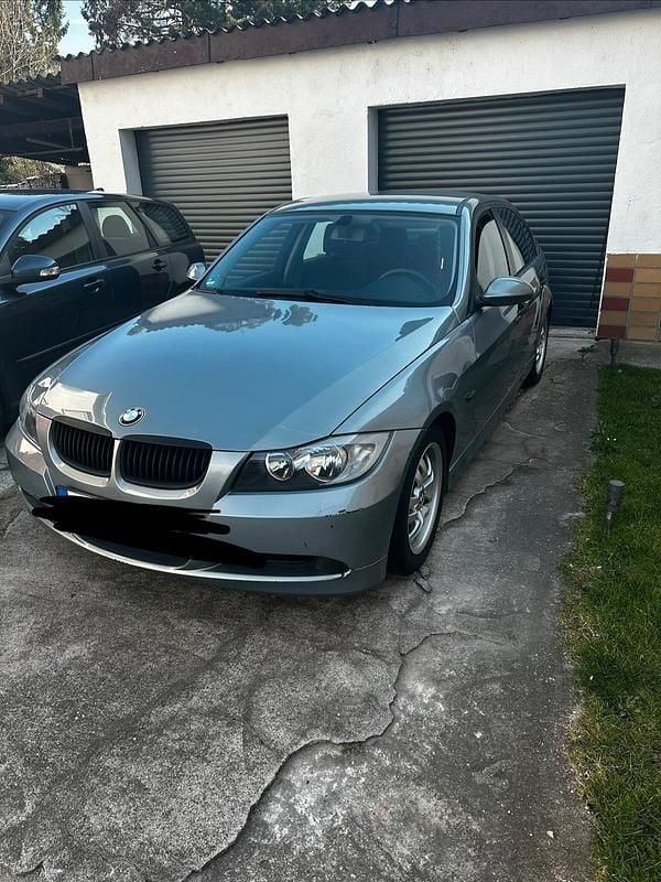 Gebraucht BMW 320 150 PS (110 kW) 2006 Grau Limousine