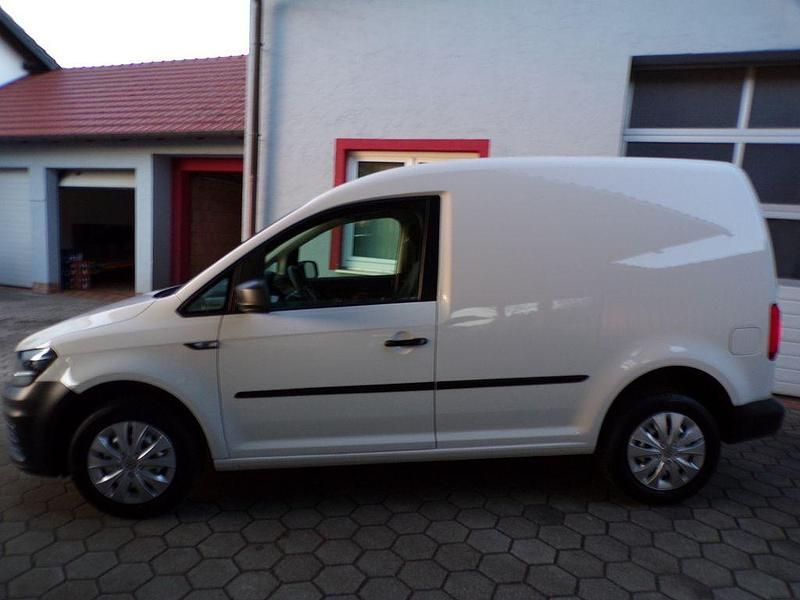 Gebraucht VW Caddy 102 PS (75 kW) 2020 Weiß Van / Kleinbus