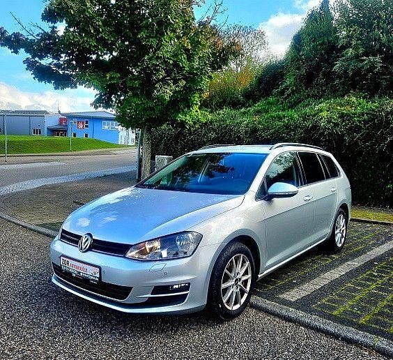 Silber Gebraucht 2014 VW Golf VII Comfortline Limousine | 9.995 € (Fairer Preis) - Bild 1/4