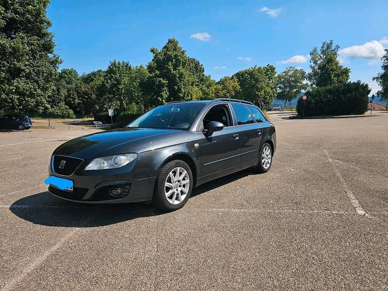 Schwarz Gebraucht 2011 Seat Exeo Kombi | 3.350 € (Fairer Preis) - Bild 1/4