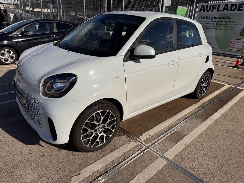 Gebraucht Smart ForFour Electric Drive Pulse 60 kW (82 PS) 2021 Weiß Kleinwagen