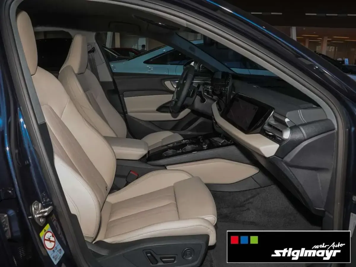 Neu Audi A5 Sport 204 PS (150 kW) 2026 Firmamentblau metallic Kombi