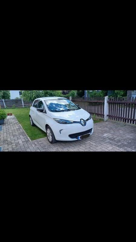 Weiß Gebraucht 2016 Renault Zoe Kleinwagen | 4.850 € (Guter Preis) - Bild 1/4