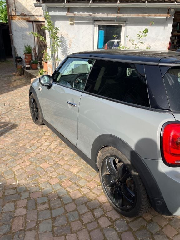 Grau Gebraucht 2017 Mini Cooper S Kleinwagen | 13.900 € (Superpreis) - Bild 1/4