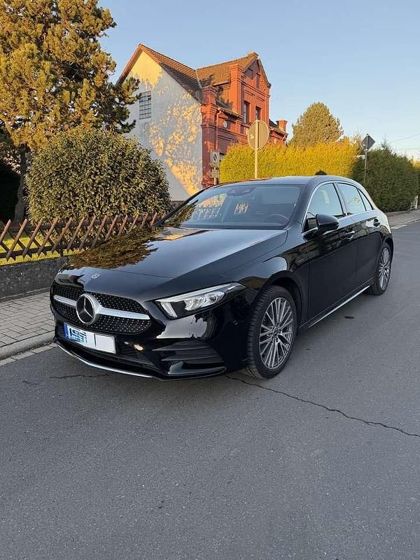 Gebraucht Mercedes A250 160 PS (117 kW) 2020 Schwarz Kleinwagen