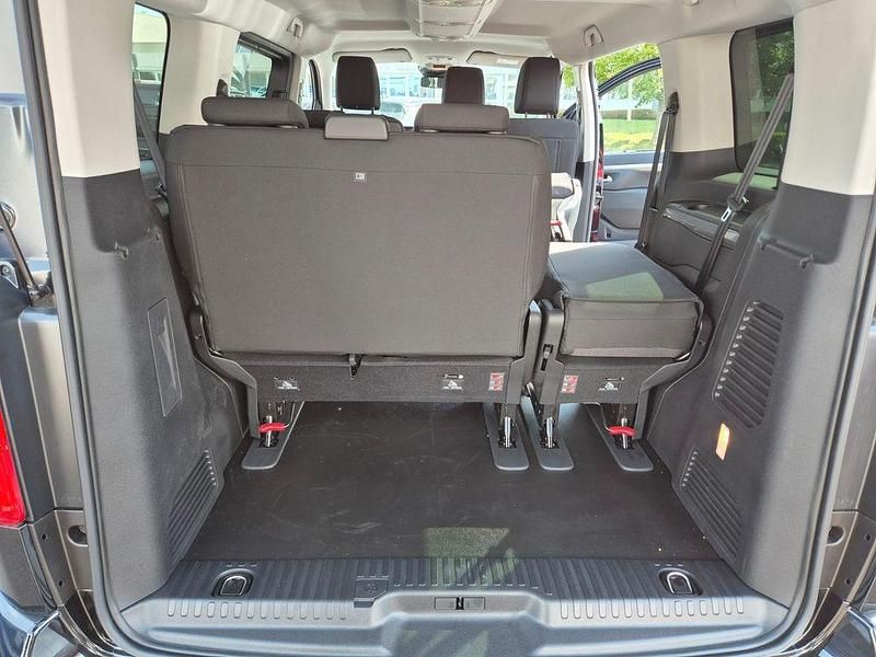 Neu Opel Zafira 177 PS (130 kW) 2026 Schwarz Van / Kleinbus