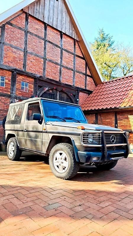 Gebraucht Mercedes G300 113 PS (83 kW) 1990 Grau SUV