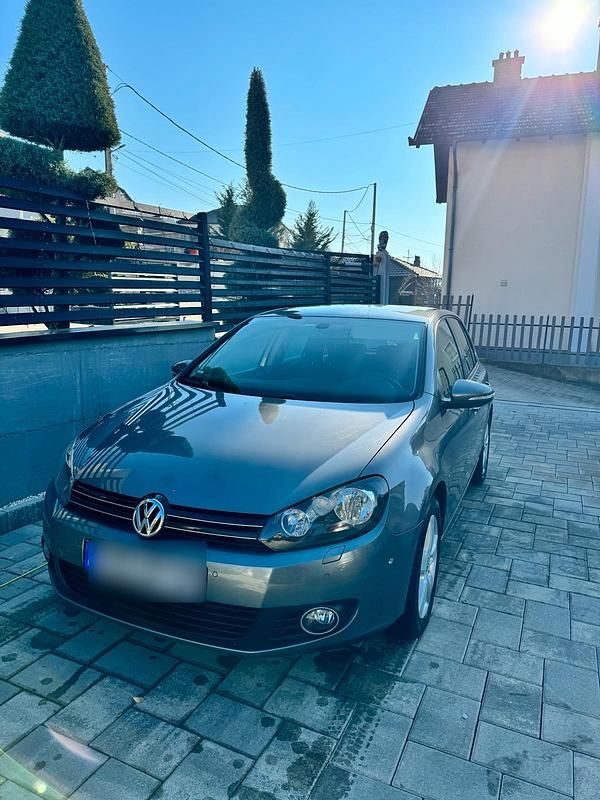 Gebraucht VW Golf VI 122 PS (89 kW) 2010 Grau Kleinwagen