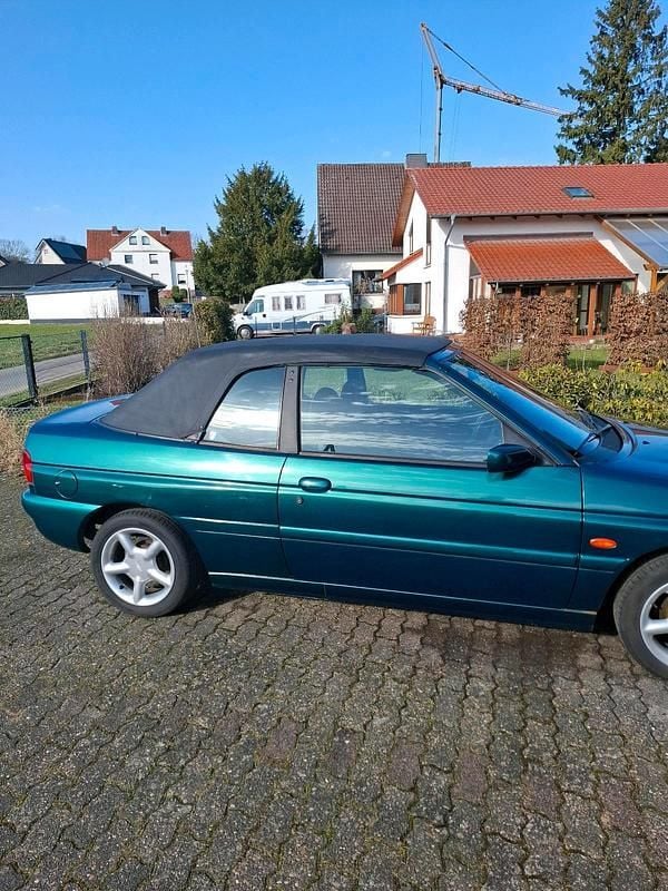 Gebraucht Ford Escort Cabriolet 90 PS (66 kW) 1995 Grün Cabrio