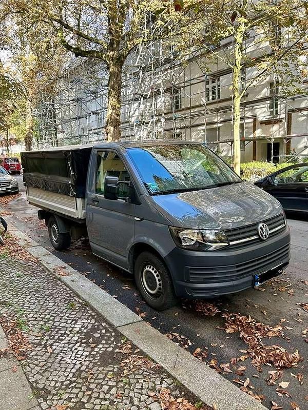Gebraucht VW T6 102 PS (75 kW) 2018 Grau Van
