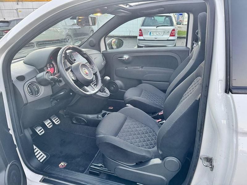 Gebraucht Abarth 595C 165 PS (121 kW) 2022 Weiß Cabrio