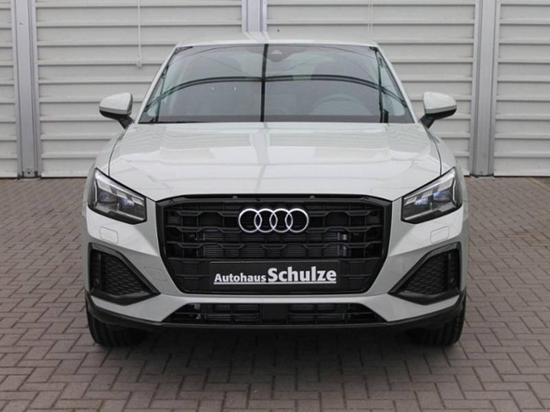 Używany Audi Q2 Advanced Plus 150 KM (110 kW) 2025 Srebrny SUV
