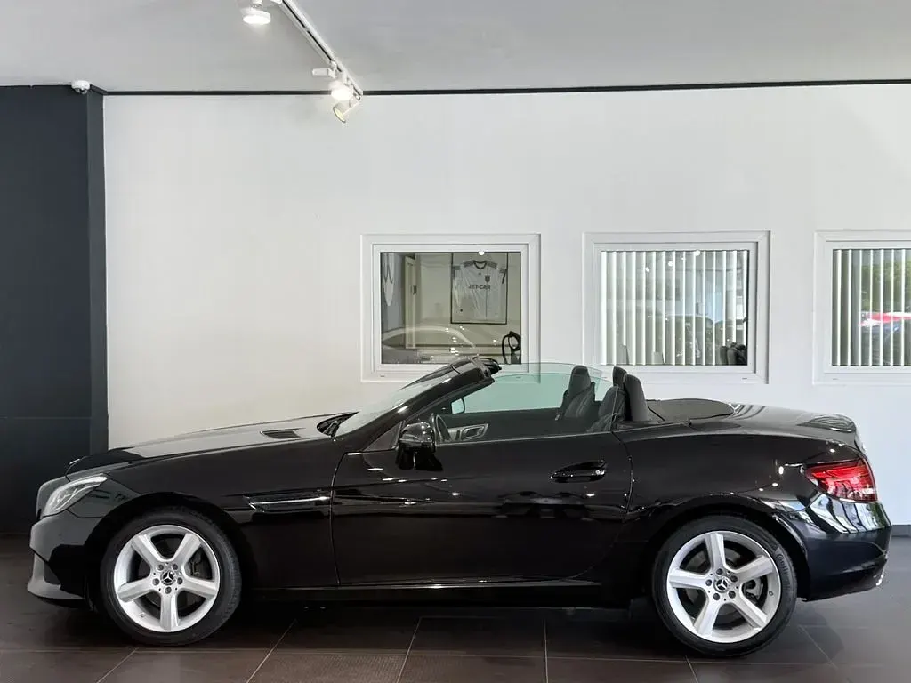 Gebraucht Mercedes SLC200 AMG 184 PS (135 kW) 2018 Schwarz Cabrio