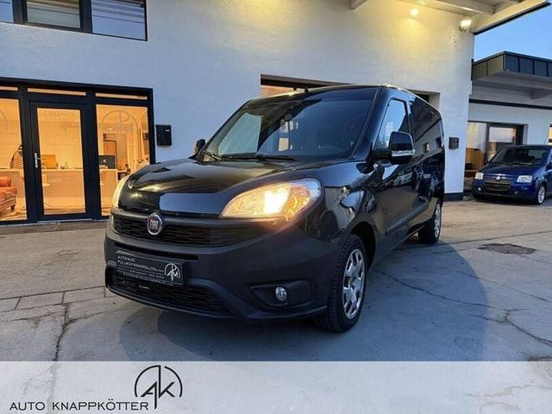 Gebraucht Fiat Doblò 95 PS (69 kW) 2017 Schwarz Van / Kleinbus