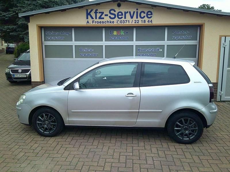 Reflexsilber Gebraucht 2006 VW Polo Goal Kleinwagen | 2.690 € (Guter Preis) - Bild 1/4