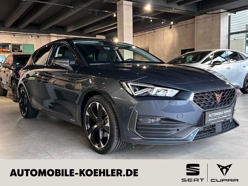 Grau Gebraucht 2023 Cupra Leon Limousine | 25.490 € (Guter Preis) - Bild 1/4