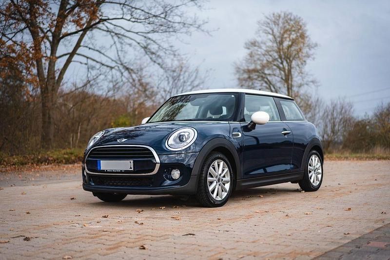 Blau Gebraucht 2016 Mini Cooper Kleinwagen | 14.300 € (Fairer Preis) - Bild 1/4
