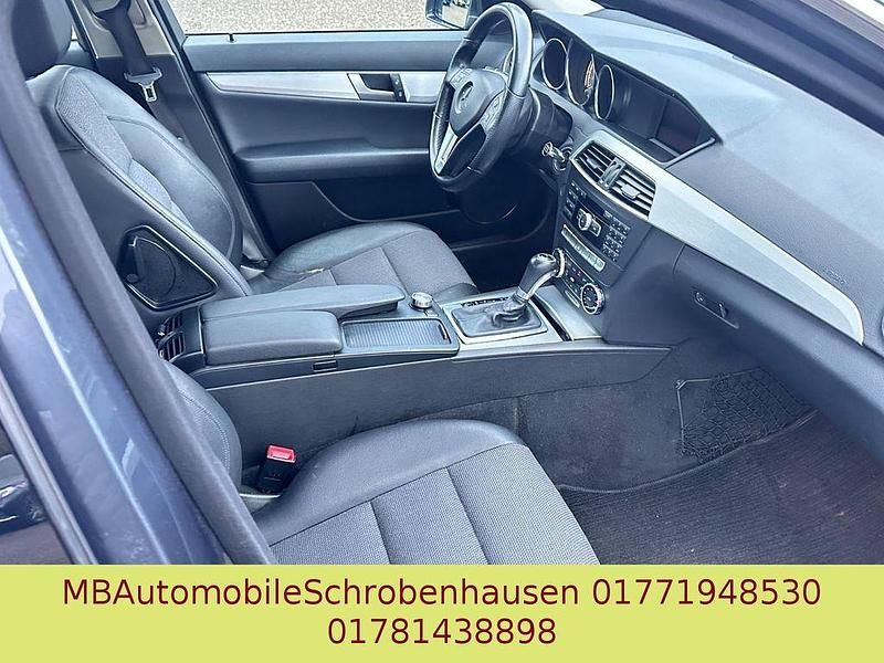 Gebraucht Mercedes C200 Avantgarde 184 PS (135 kW) 2013 Grau Limousine