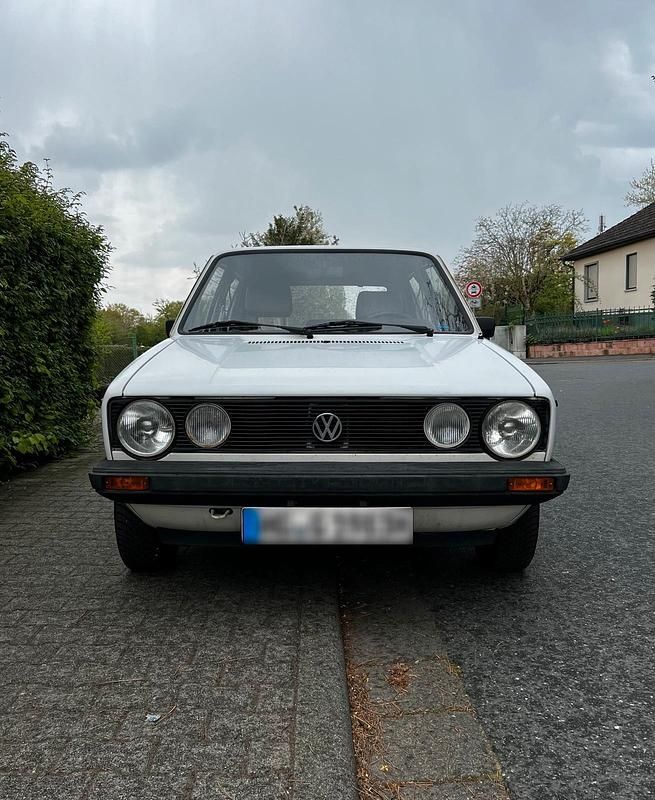 Second-hand VW Golf I 70 CP (51 kW) 1983 Alb Hatchback