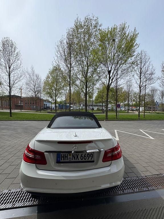 Second-hand Mercedes E250 Elegance 204 CP (150 kW) 2012 Alb Cabrio