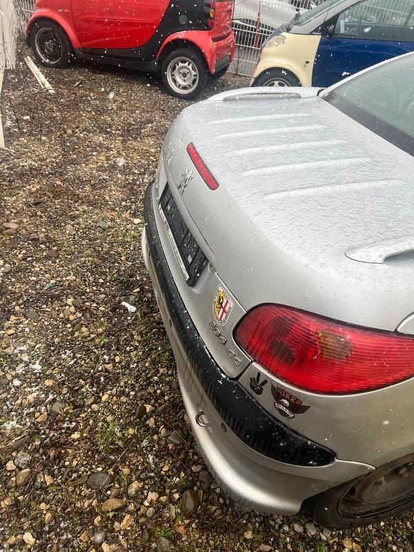 Gebraucht Peugeot 206 CC 109 PS (80 kW) 2004 Silber Cabrio