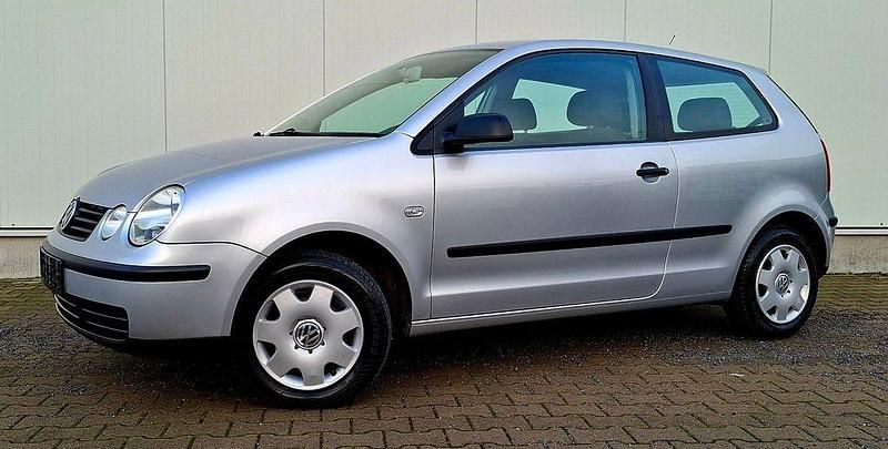 Gebraucht VW Polo 64 PS (47 kW) 2003 Silber Limousine