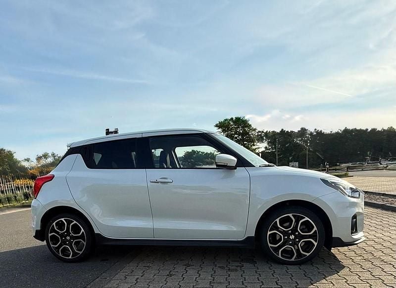 Weiß Gebraucht 2018 Suzuki Swift Sport Kleinwagen | 13.500 € (Guter Preis) - Bild 1/4