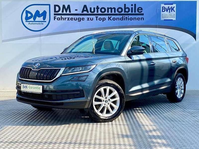 Seda quartz/quartz grey Gebraucht 2019 Skoda Kodiaq Style SUV | 21.990 € (Fairer Preis) - Bild 1/4