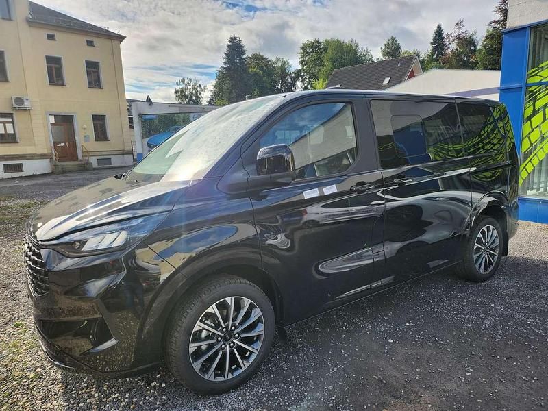 Schwarz Neu 2025 Ford Tourneo Custom Titanium X Van | 48.900 € (Superpreis) - Bild 1/4