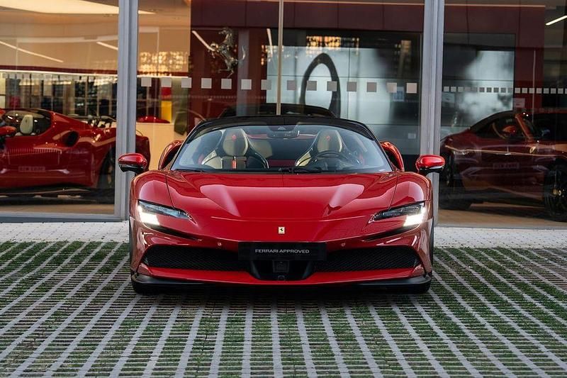 Second-hand Ferrari SF90 2025 Roșu Cabrio