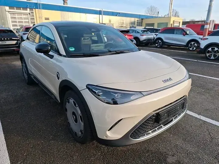 Używany Smart #3 Premium 200 kW (272 KM) 2024 Beżowy SUV