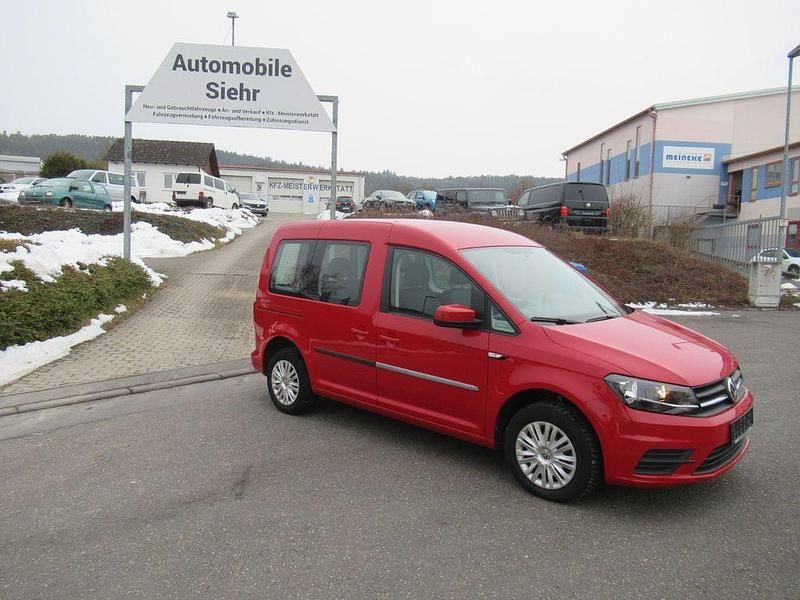 Gebraucht VW Caddy Trendline 75 PS (55 kW) 2019 Rot Van / Kleinbus