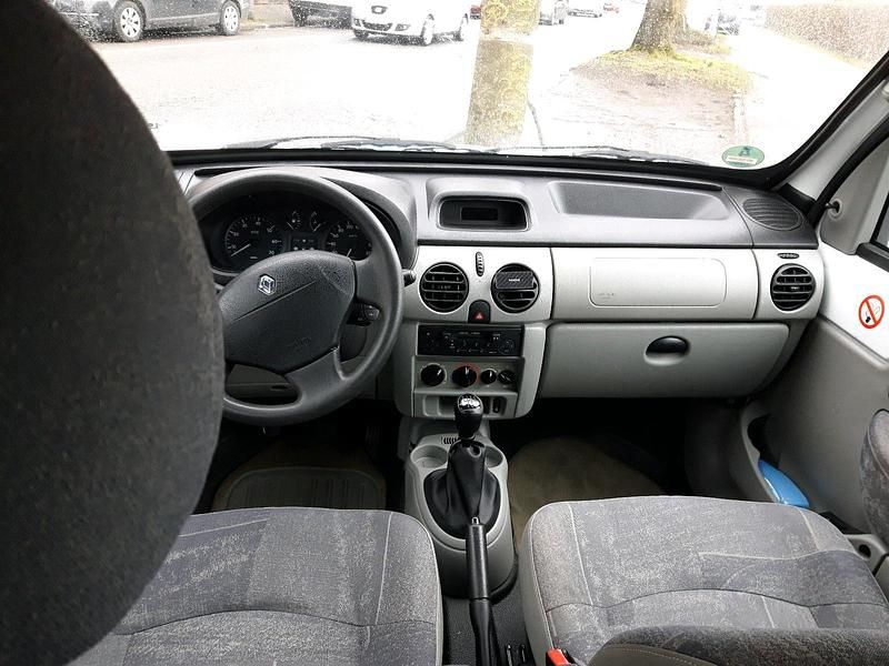Gebraucht Renault Kangoo 80 PS (58 kW) 2005 Weiß Van / Kleinbus