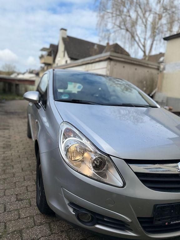 Gebraucht Opel Corsa 80 PS (58 kW) 2007 Silber Kleinwagen