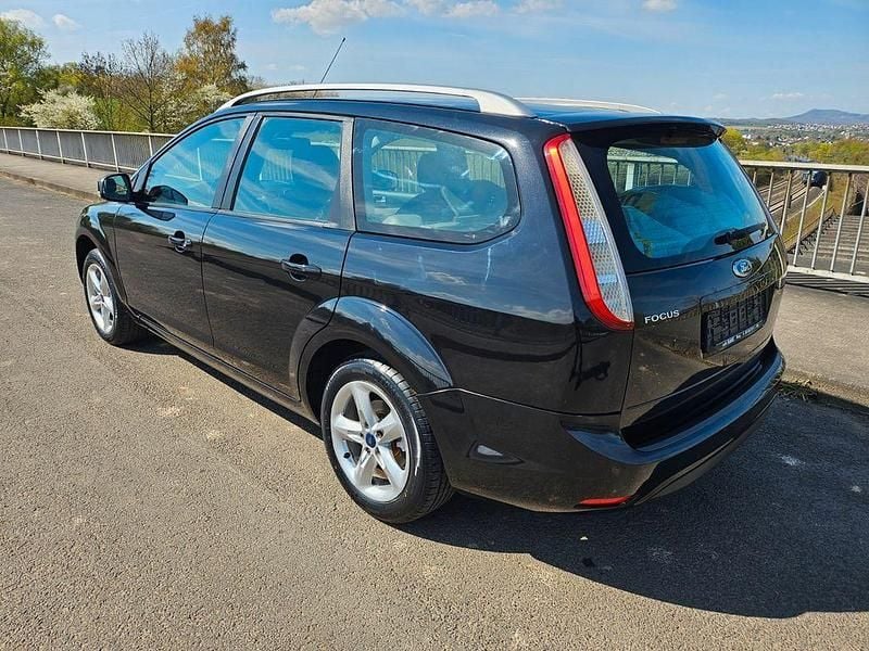 Gebraucht Ford Focus Style 125 PS (91 kW) 2009 Schwarz Limousine