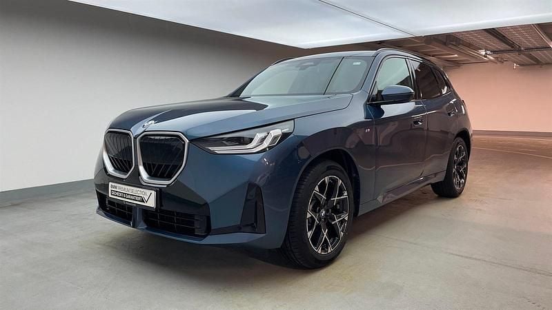 Gebraucht BMW X3 Efficient Dynamics 197 PS (144 kW) 2025 Arctic race blue metallic SUV
