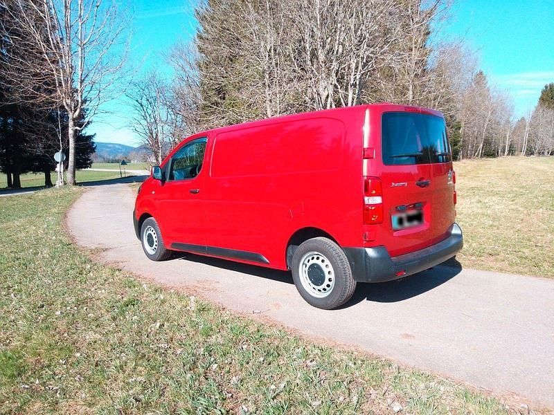Second-hand Citroën Jumpy 122 CP (89 kW) 2018 Portocaliu Monovolum