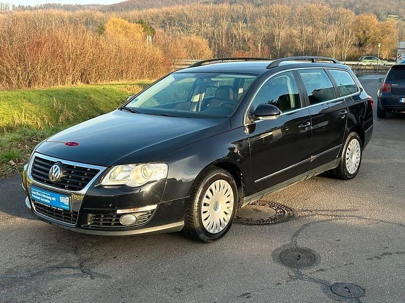 Schwarz Gebraucht 2008 VW Passat Comfortline Kombi | 3.899 € (Fairer Preis) - Bild 1/4