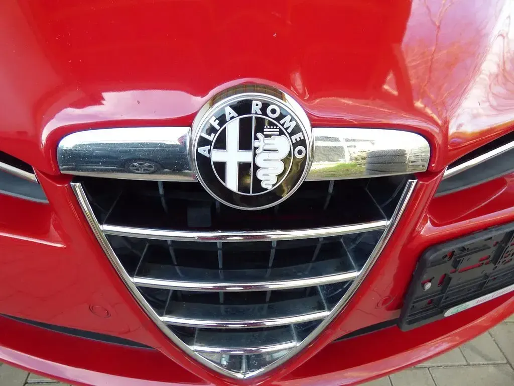 Gebraucht Alfa Romeo 159 170 PS (125 kW) 2011 Rot Kombi