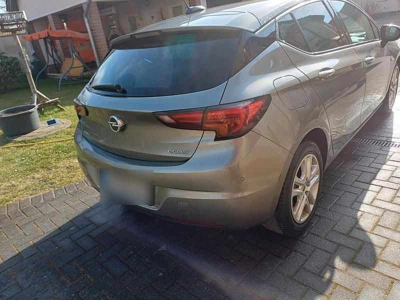 Second-hand Opel Astra 105 CP (77 kW) 2016 Gri Hatchback